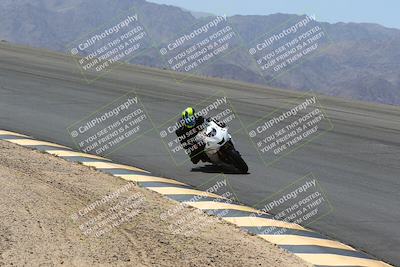 media/Apr-10-2022-SoCal Trackdays (Sun) [[f104b12566]]/Bowl (11am)/